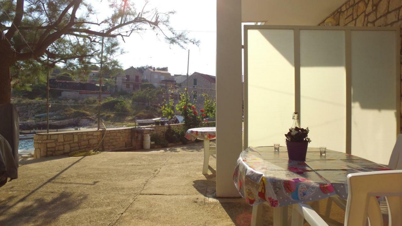 Apartment Karuza Rukavac 维斯 外观 照片