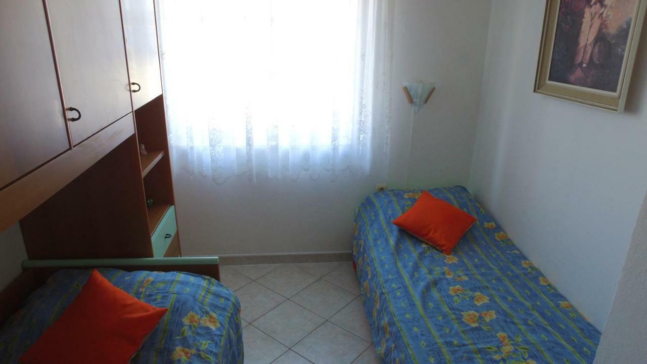 Apartment Karuza Rukavac 维斯 外观 照片